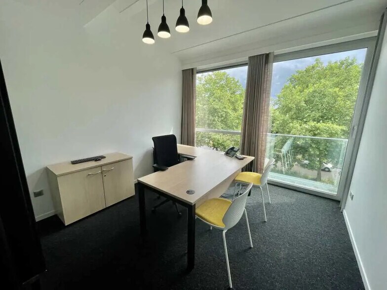 Bureau dans Rouen à louer - Photo de l’immeuble – Image 2 sur 10