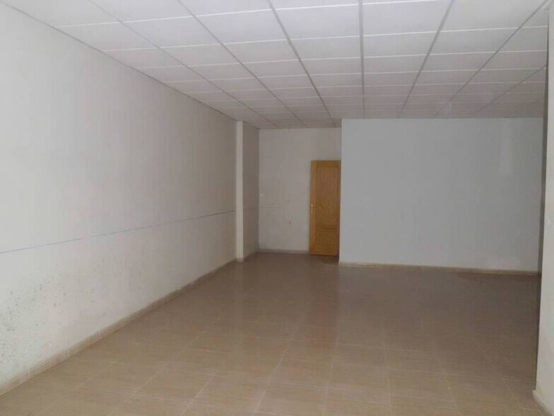 Local commercial dans El Ejido, Almería à louer - Photo de l’immeuble – Image 3 sur 6