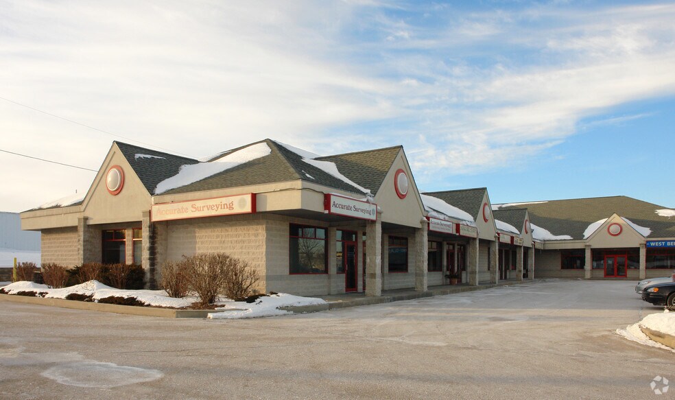 3710-3720 W Washington St, West Bend, WI à louer - Photo principale – Image 2 sur 2