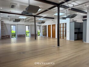 766 E Colorado Blvd, Pasadena, CA à louer Photo intérieure– Image 2 sur 10