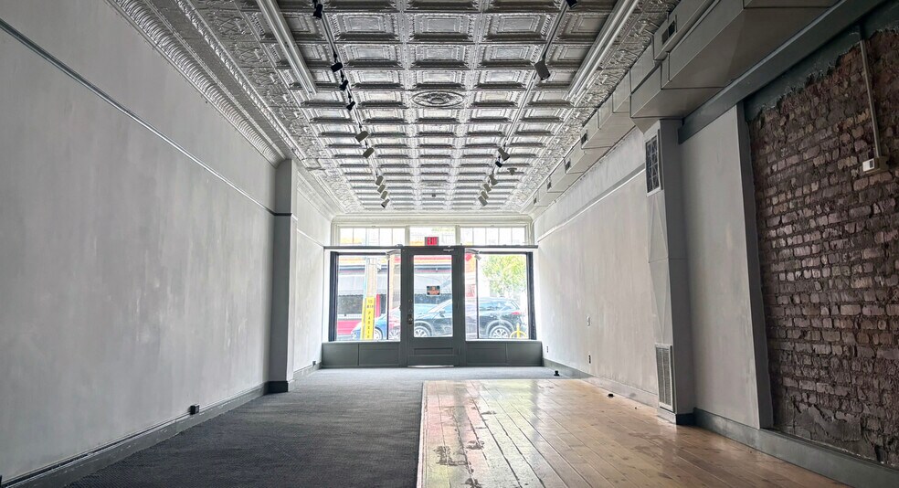 2225 W Main St, Richmond, VA à vendre - Photo de l’immeuble – Image 2 sur 3