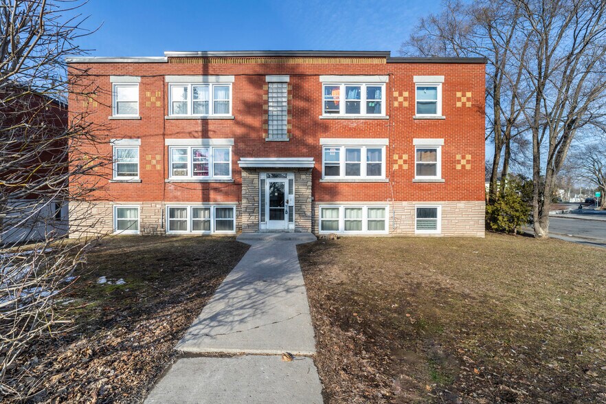 155 Marquette Av, Ottawa, ON à vendre - Photo principale – Image 1 sur 7