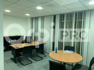 Plus de détails pour Local commercial à vendre