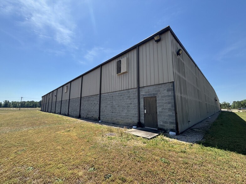 100 Industrial Rd, Red Springs, NC à vendre - Photo de l’immeuble – Image 3 sur 13