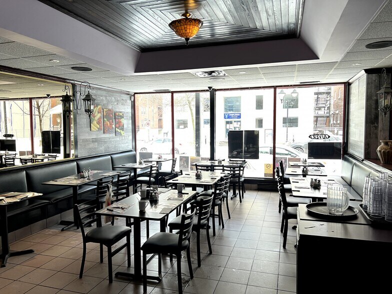 4223-4225 Rue Ontario E, Montréal, QC à louer - Photo intérieure – Image 2 sur 5
