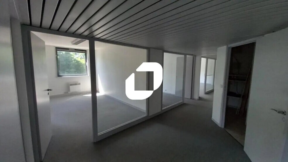 Bureau dans VILLENEUVE-D'ASCQ à louer - Photo de l’immeuble – Image 1 sur 8