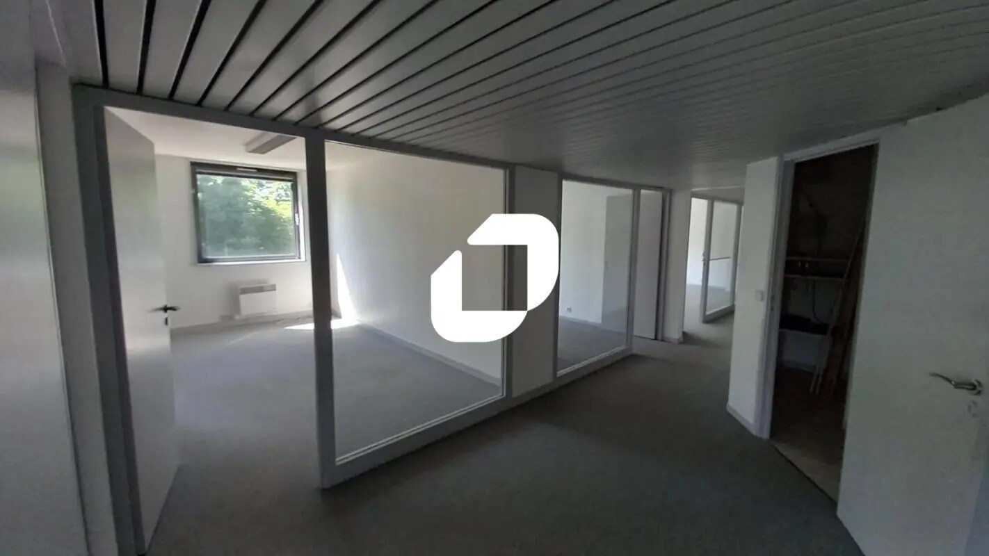 Bureau dans VILLENEUVE-D'ASCQ à louer Photo de l’immeuble– Image 1 sur 9