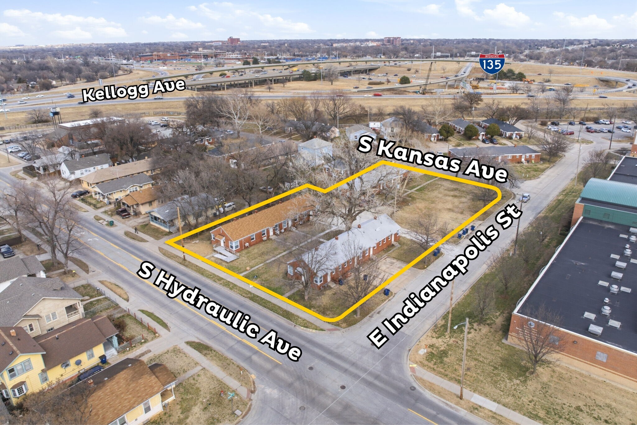 632 S Hydraulic St, Wichita, KS à vendre Photo principale– Image 1 sur 11