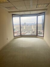 425 S Financial Pl, Chicago, IL à louer Photo de l’immeuble– Image 2 sur 3