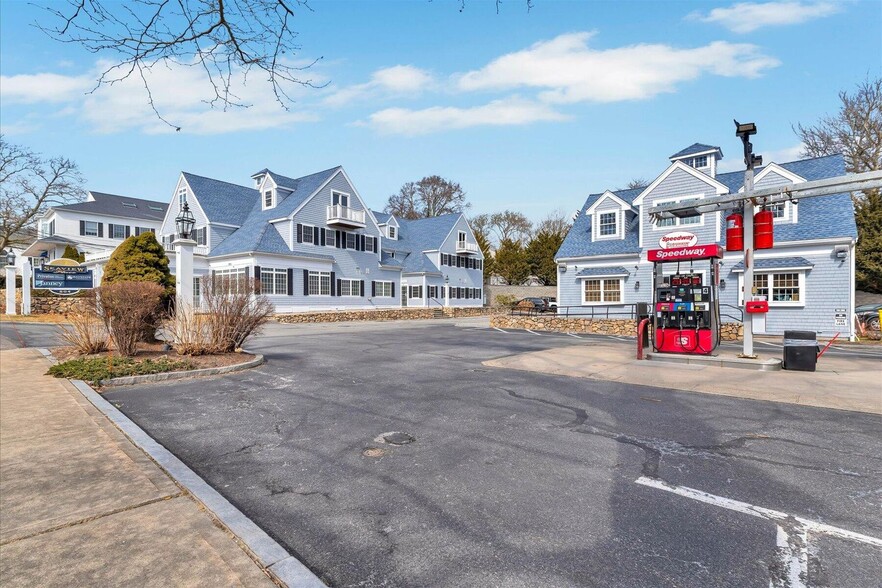 804 Main St, Osterville, MA à vendre - Photo de l’immeuble – Image 2 sur 19