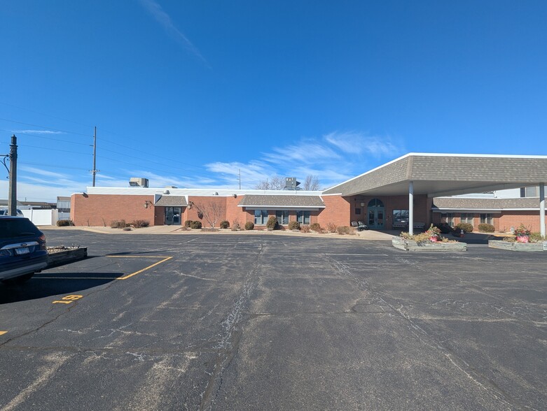 730 W Jefferson St, Morton, IL à louer - Photo de l’immeuble – Image 2 sur 2
