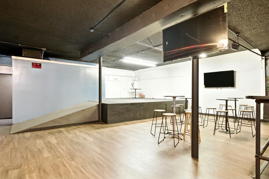 8604 Jensen Dr, Houston, TX à vendre - Photo intérieure – Image 3 sur 22