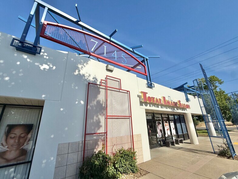 7145 Watt Ave, North Highlands, CA à vendre - Photo de l’immeuble – Image 2 sur 17
