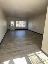 4305-4309 Euclid Ave, San Diego, CA à louer Photo intérieure– Image 2 sur 6