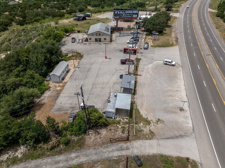 21601 State Highway 71 W, Spicewood, TX à louer - Photo de l’immeuble – Image 3 sur 22