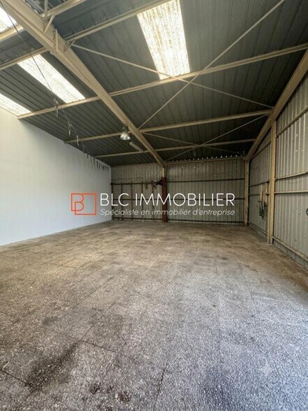 Local d'activités dans Aubagne à vendre - Photo intérieure – Image 3 sur 4