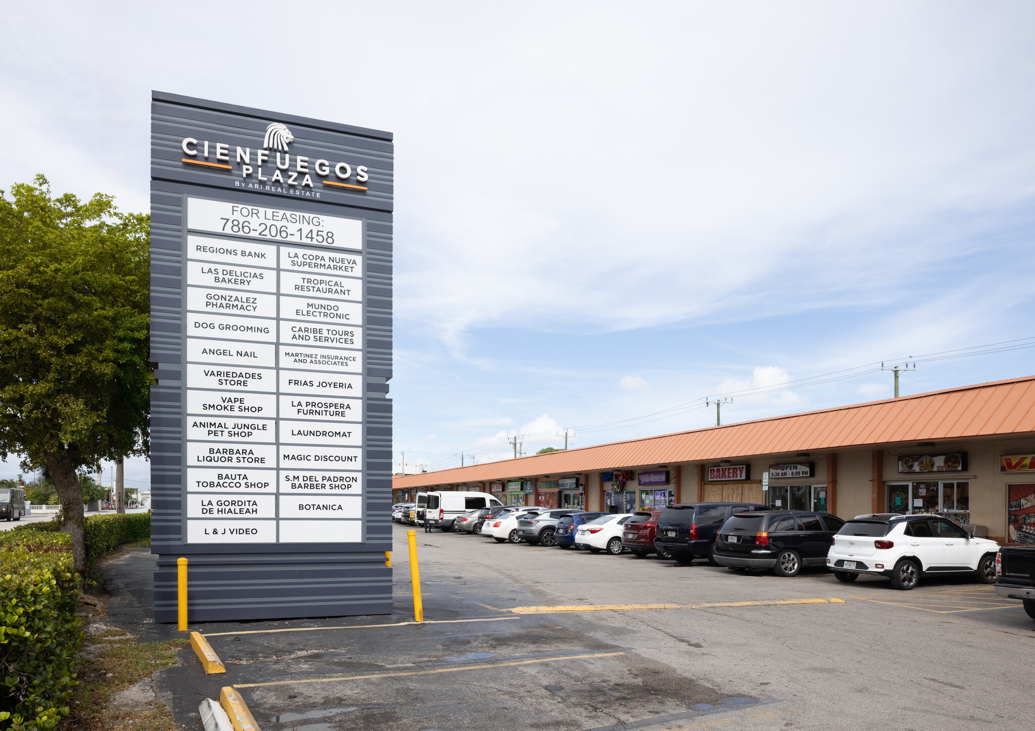 600-604 E 9th St, Hialeah, FL à louer Photo de l’immeuble– Image 1 sur 5
