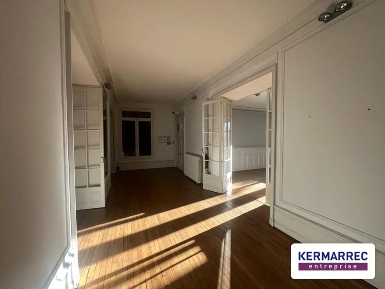 Bureau dans Nantes à louer - Photo de l’immeuble – Image 1 sur 24