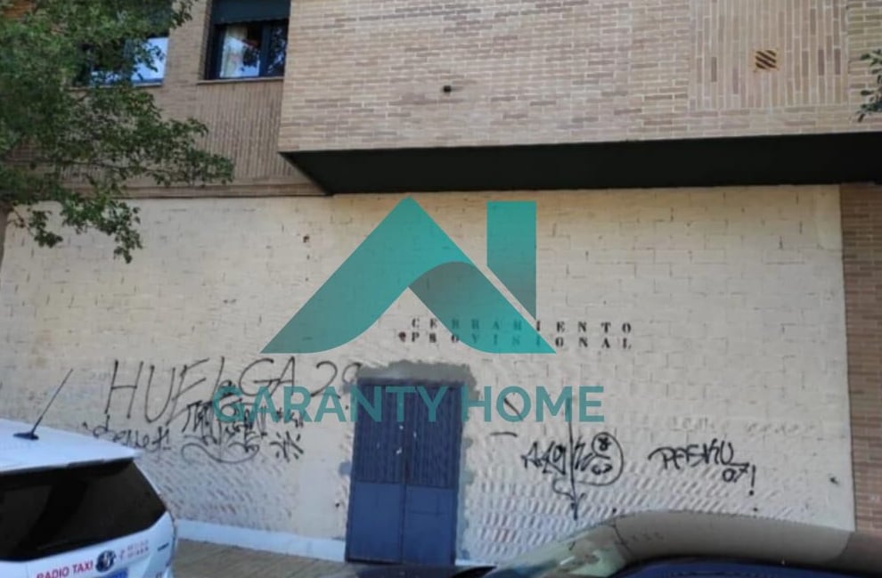 Local commercial dans Cáceres, Cáceres à louer Photo intérieure– Image 1 sur 2