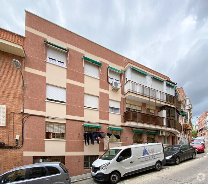 Immeuble residentiel dans Madrid, Madrid à vendre - Photo de l’immeuble – Image 3 sur 3