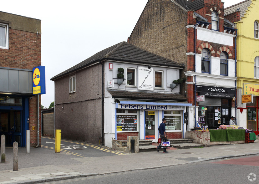104 Sydenham Rd, Londres à louer - Photo de l’immeuble – Image 3 sur 4