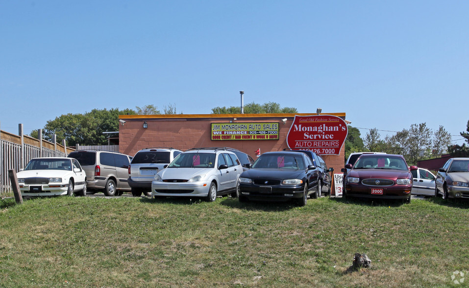 161 Westney Rd S, Ajax, ON à louer - Photo de l’immeuble – Image 2 sur 2