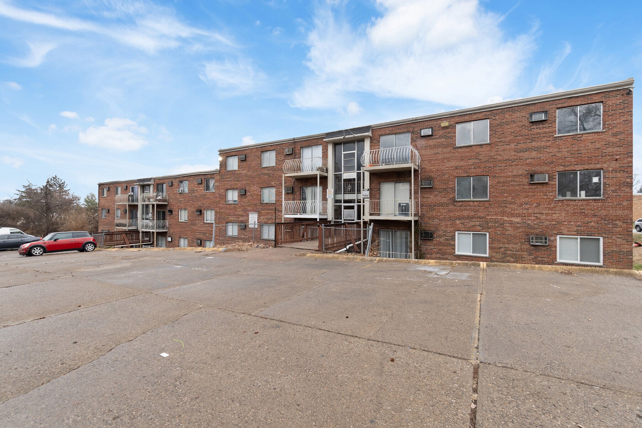 2356-2358 Harrison Ave, Cincinnati, OH à vendre Photo principale– Image 1 sur 32