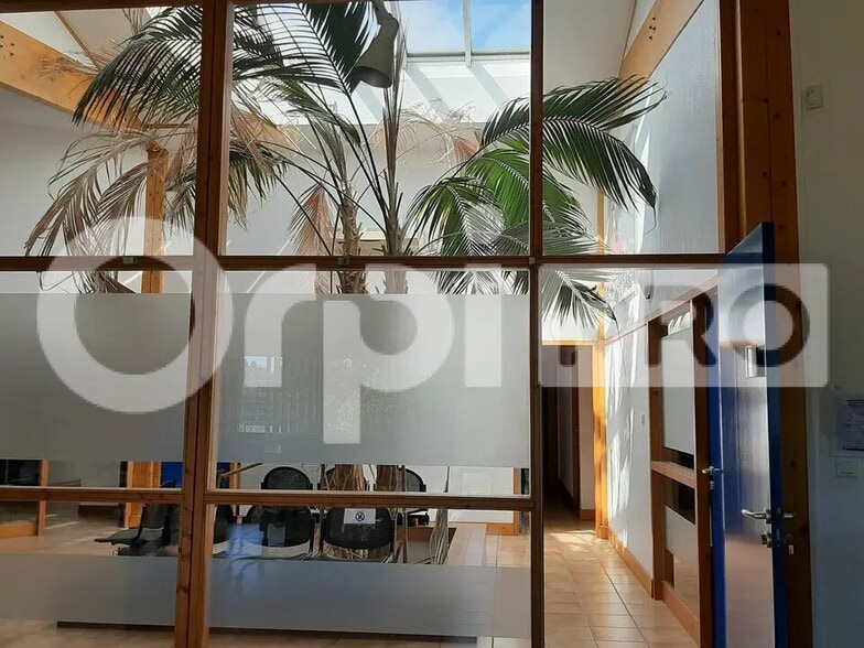 Bureau dans Valence à louer - Photo de l’immeuble – Image 3 sur 5