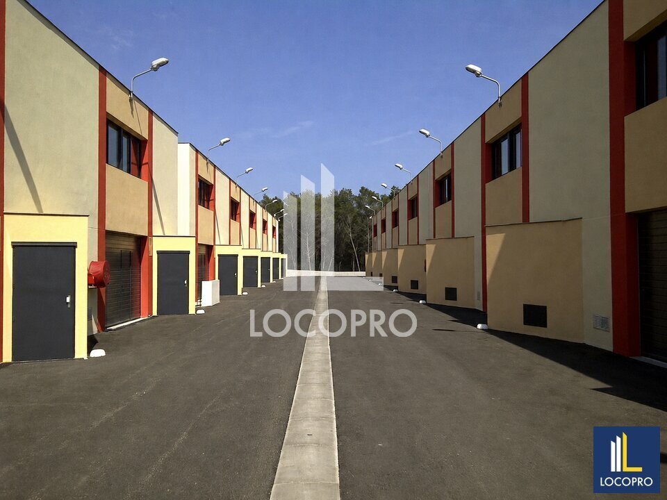 Industriel/Logistique dans Antibes à louer Photo de l’immeuble– Image 1 sur 7