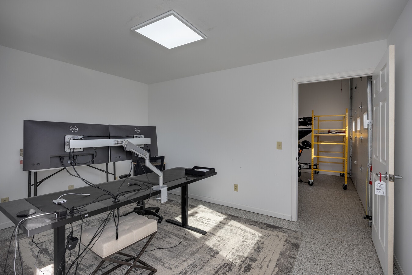 6580 Lake Rd, Windsor, WI 53598 - Lot 1 -  - Photo intérieure - Image 1 of 9