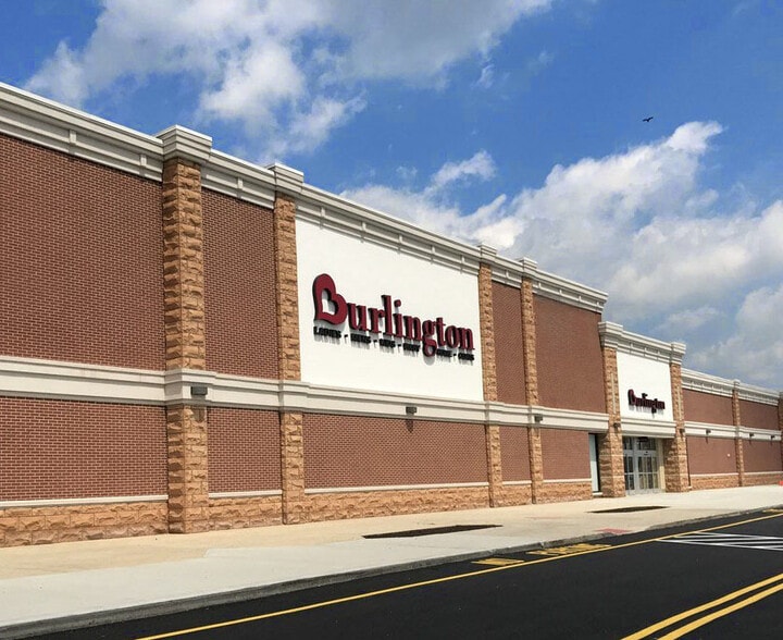 2300-2320 Dixwell Ave, Hamden, CT à louer - Photo de l’immeuble – Image 3 sur 11