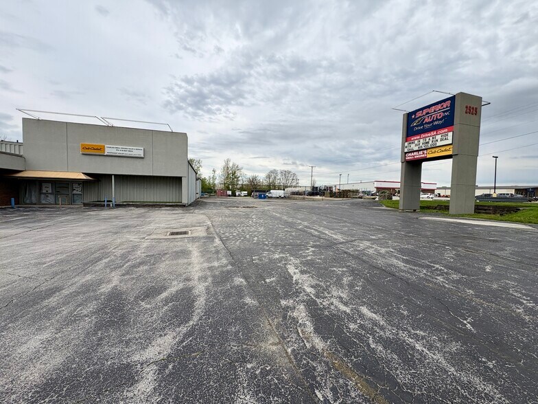 2525 W Market St, Tiffin, OH à louer - Photo de l’immeuble – Image 1 sur 28