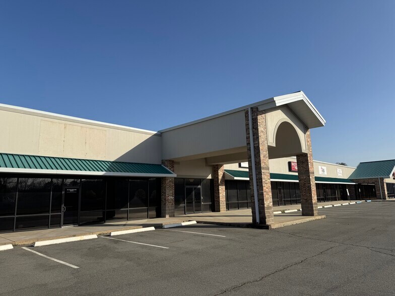 2650 John Harden Dr, Jacksonville, AR à louer - Photo de l’immeuble – Image 3 sur 7