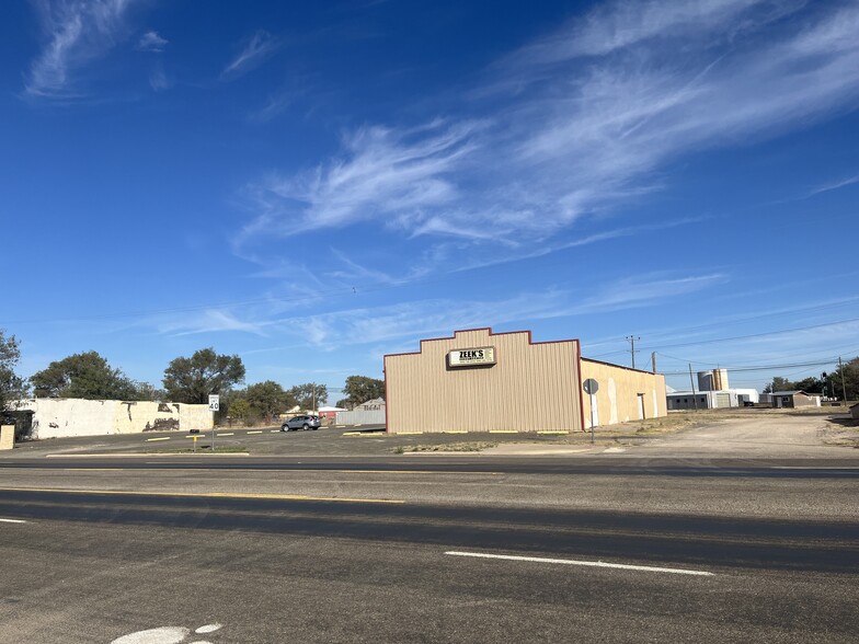 1403 E Waylon Jennings Blvd, Littlefield, TX à louer - Photo principale – Image 1 sur 6