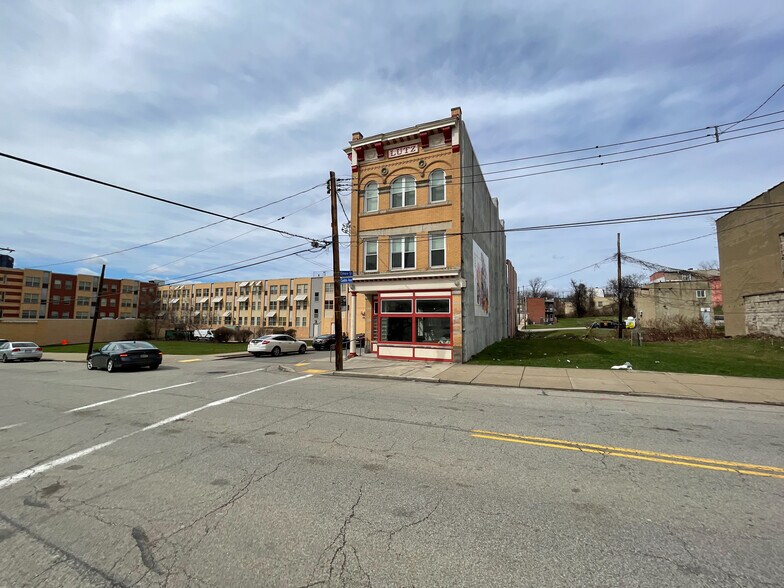2145 Centre Ave, Pittsburgh, PA à vendre - Photo de l’immeuble – Image 3 sur 16