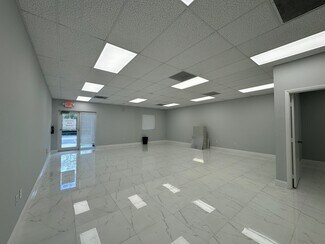 Plus de détails pour 4851 W Hillsboro Blvd, Coconut Creek, FL - Bureau à louer