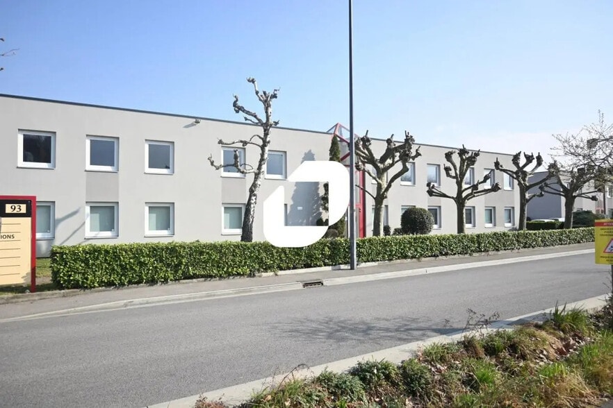 Bureau dans Grenoble à louer - Photo de l’immeuble – Image 1 sur 12