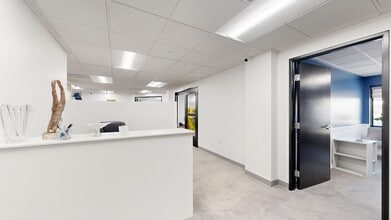 360 N Bedford Dr, Beverly Hills, CA à louer Numérisation 3D Matterport– Image 1 sur 5