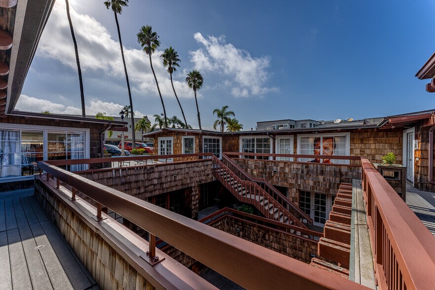 1255 Coast Blvd, La Jolla, CA à louer - Photo de l’immeuble – Image 3 sur 7