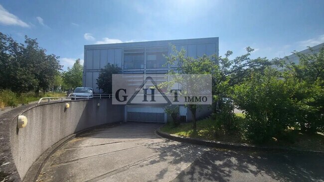 Plus de détails pour Bureau à louer