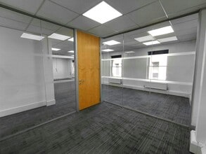 14-16 Cross St, Reading à louer Photo intérieure– Image 1 sur 6