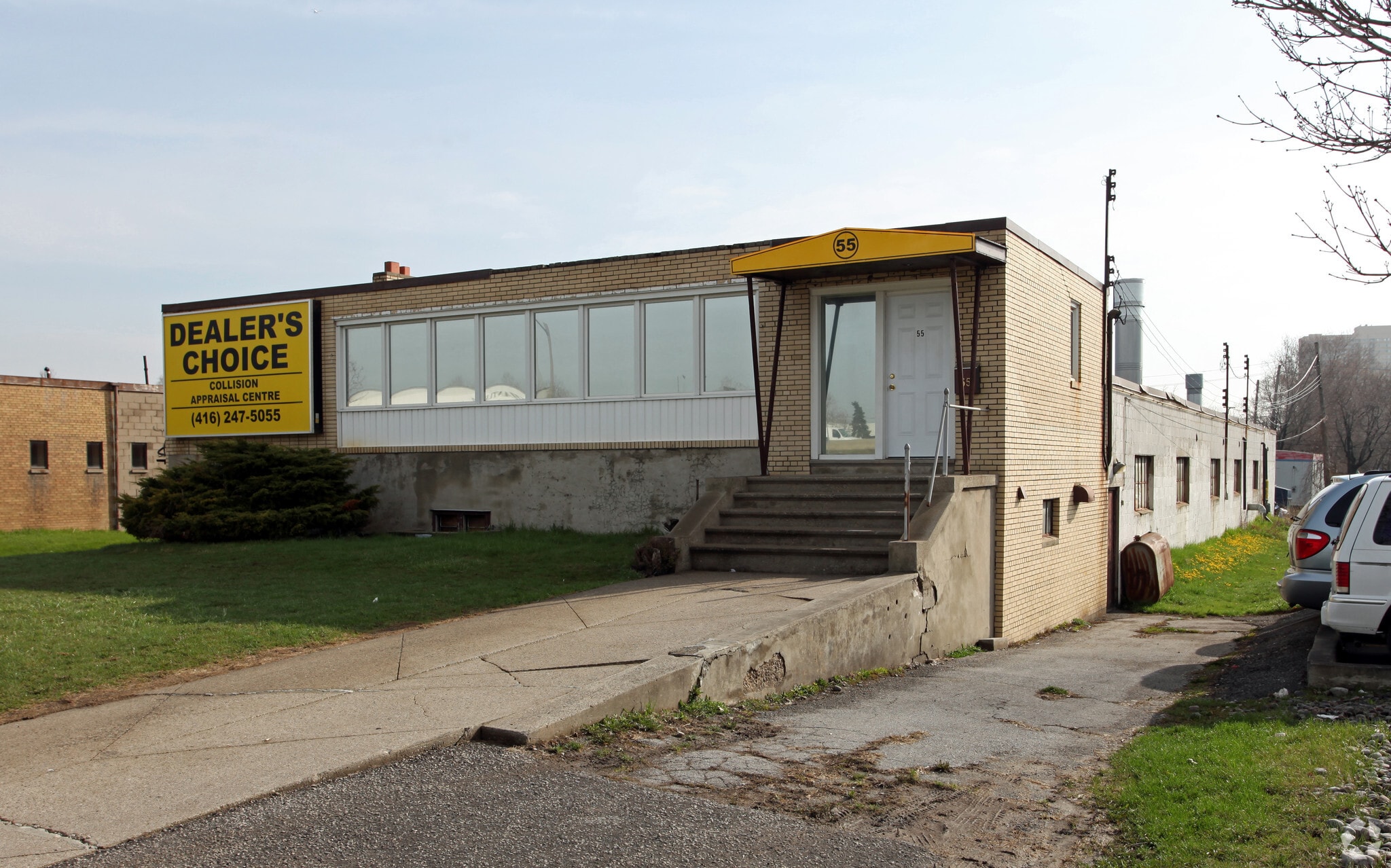 55 Torbarrie Rd, Toronto, ON à louer Photo principale– Image 1 sur 3