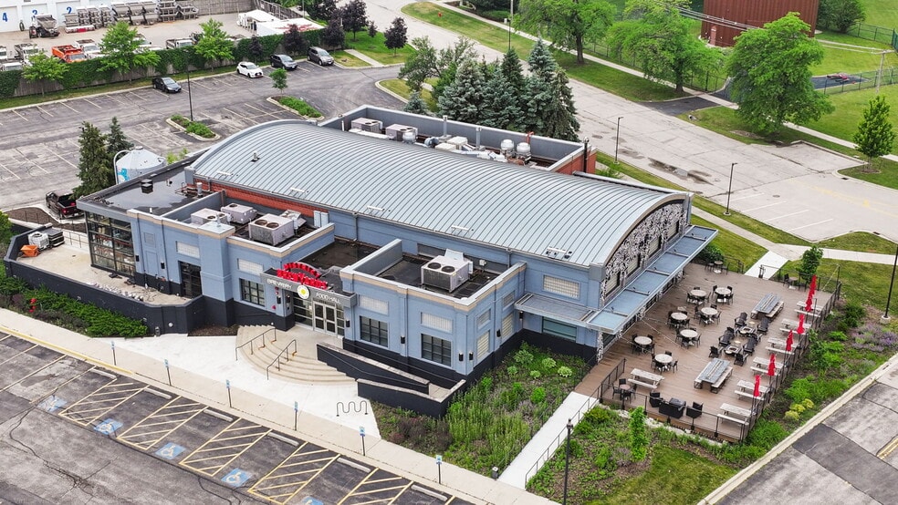 700 N Milwaukee Ave, Wheeling, IL à vendre - Aérien – Image 2 sur 9