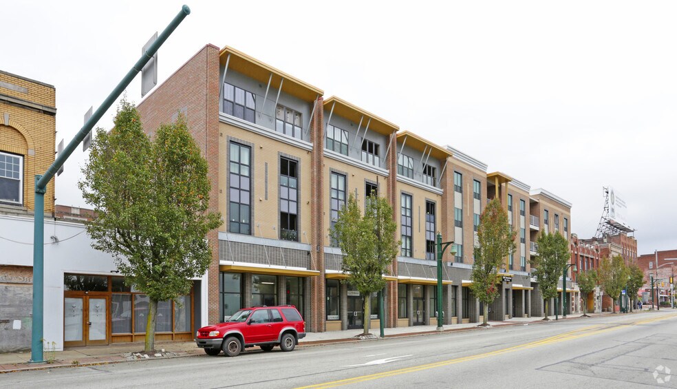 114-120 E 8th Ave, Homestead, PA à louer - Photo de l’immeuble – Image 3 sur 4