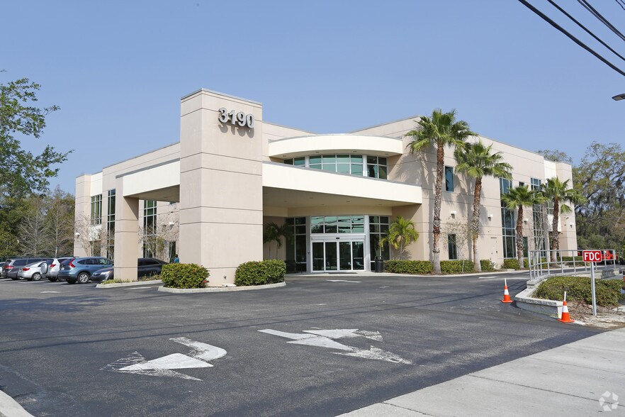 3190 McMullen Booth Rd, Clearwater, FL à vendre - Photo principale – Image 2 sur 10