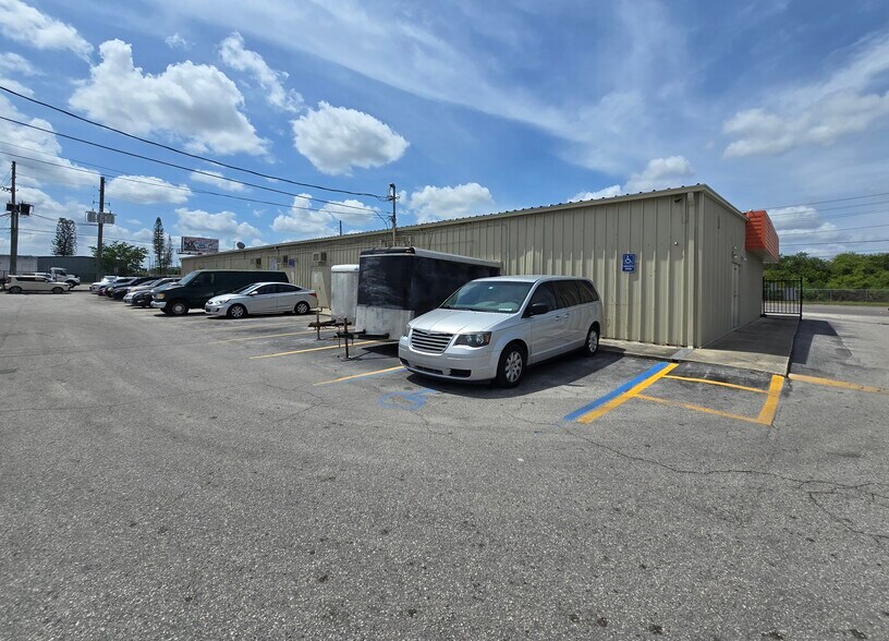 3941-3959 Forsyth Rd, Winter Park, FL à louer - Photo de l’immeuble – Image 2 sur 8