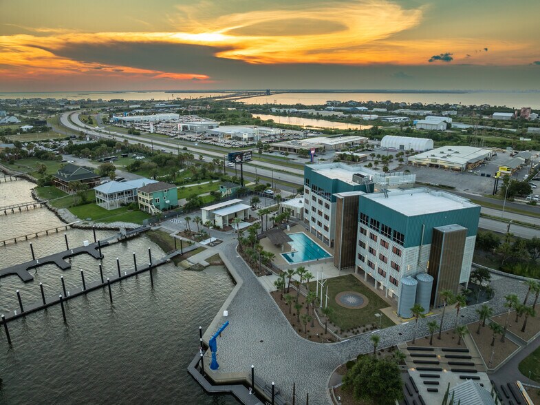 7509 Broadway St, Galveston, TX à vendre - Photo de l’immeuble – Image 3 sur 59