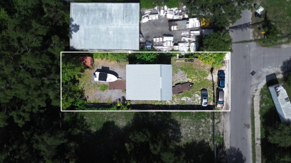 2801 E Wilder Ave, Tampa, FL à louer - Photo de l’immeuble – Image 2 sur 6