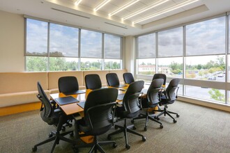 600 Airborne Pky, Cheektowaga, NY à louer Photo de l’immeuble– Image 2 sur 23