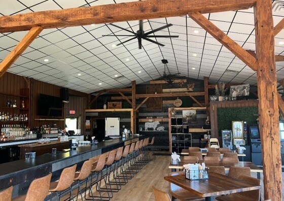 580 Robinhood Dr, Sherwood, WI à vendre Photo de l’immeuble– Image 1 sur 3